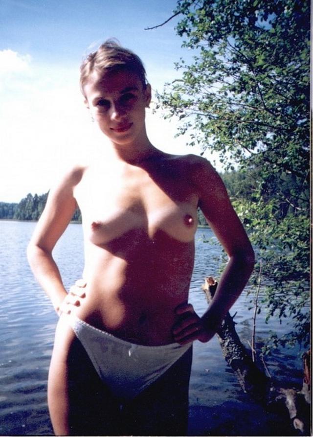 Спортивные девчонки не стесняются раздеваться на пляже 15  картинка xxx смотреть