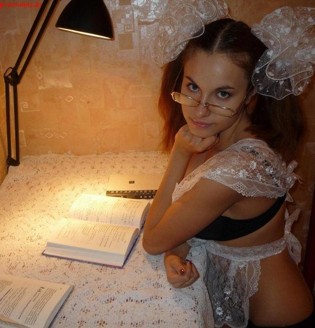 После выпускного молодая девка заигралась с самотыком 4  картинка xxx смотреть