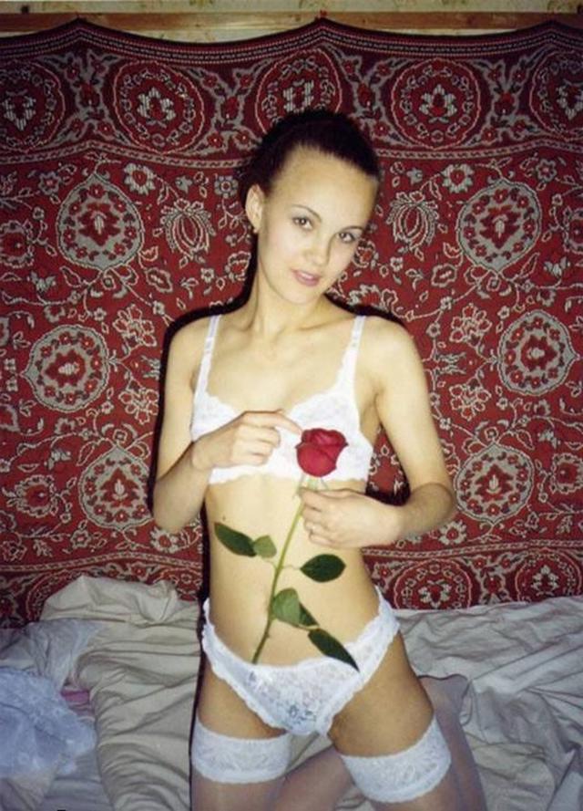 В свои 18 лет девчонки крайне озабочены и сексуальны 19  картинка xxx смотреть